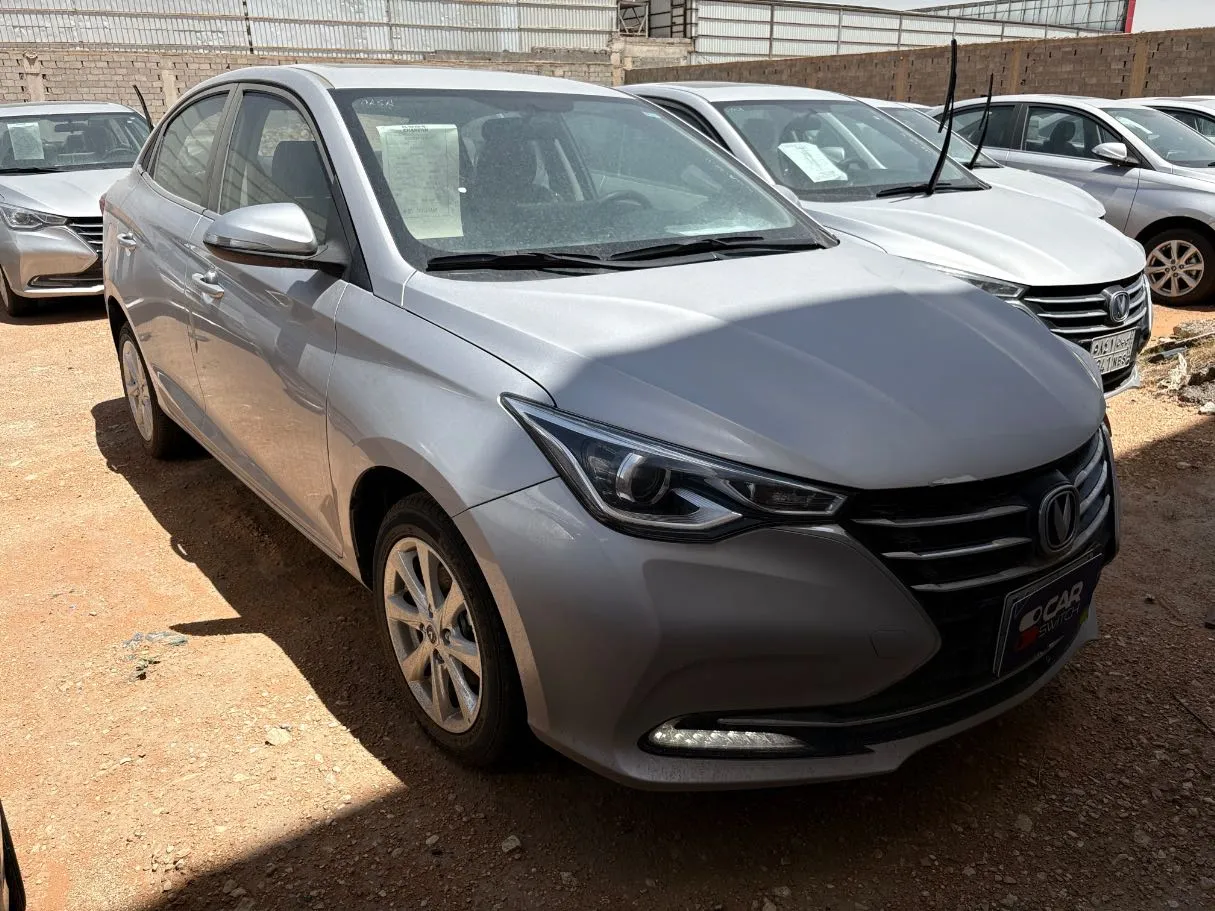 Car image 2