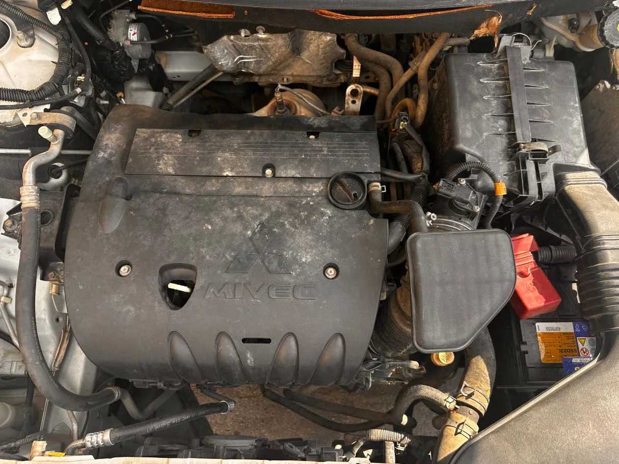 Car image 26