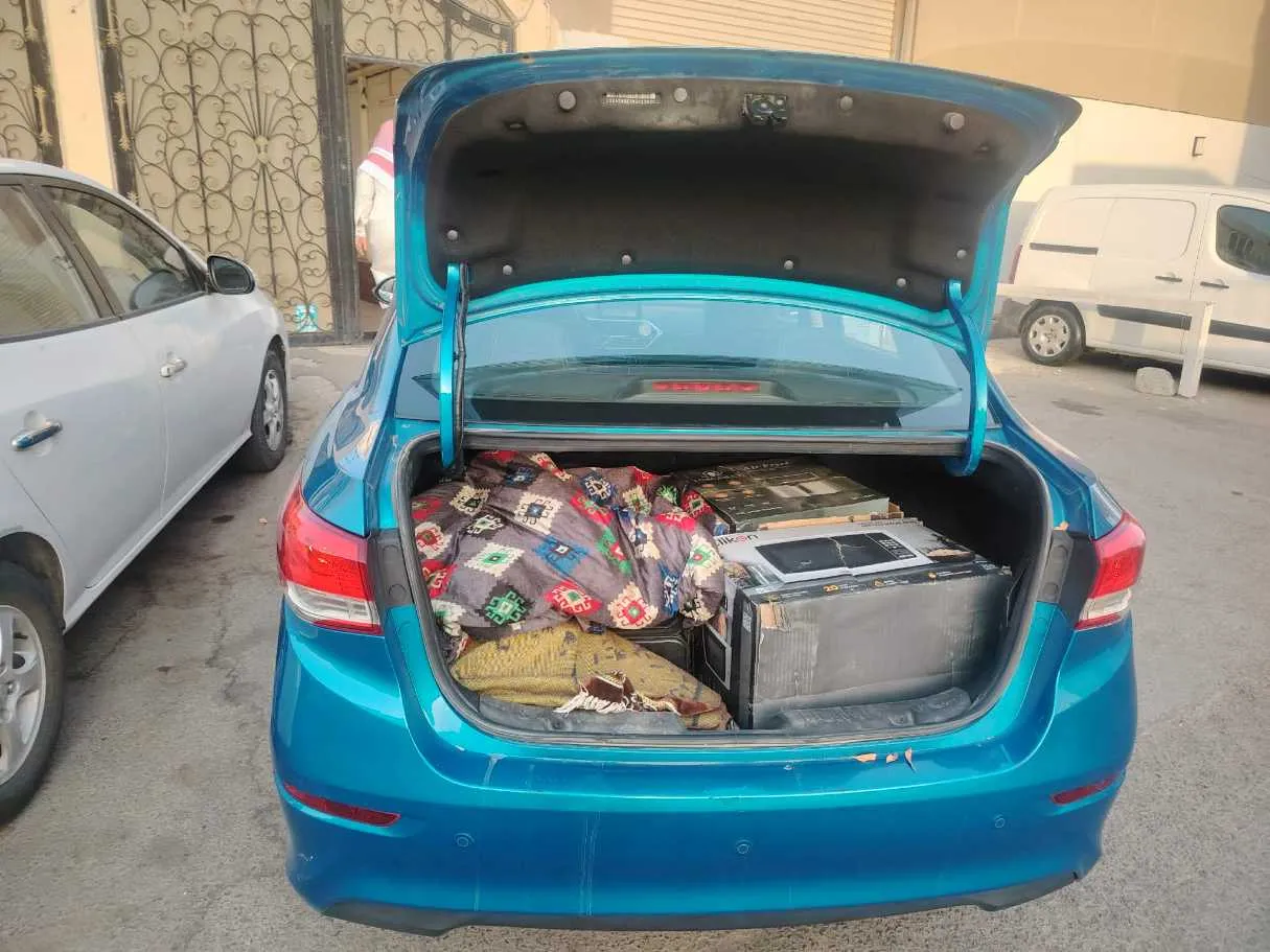 Car image 27