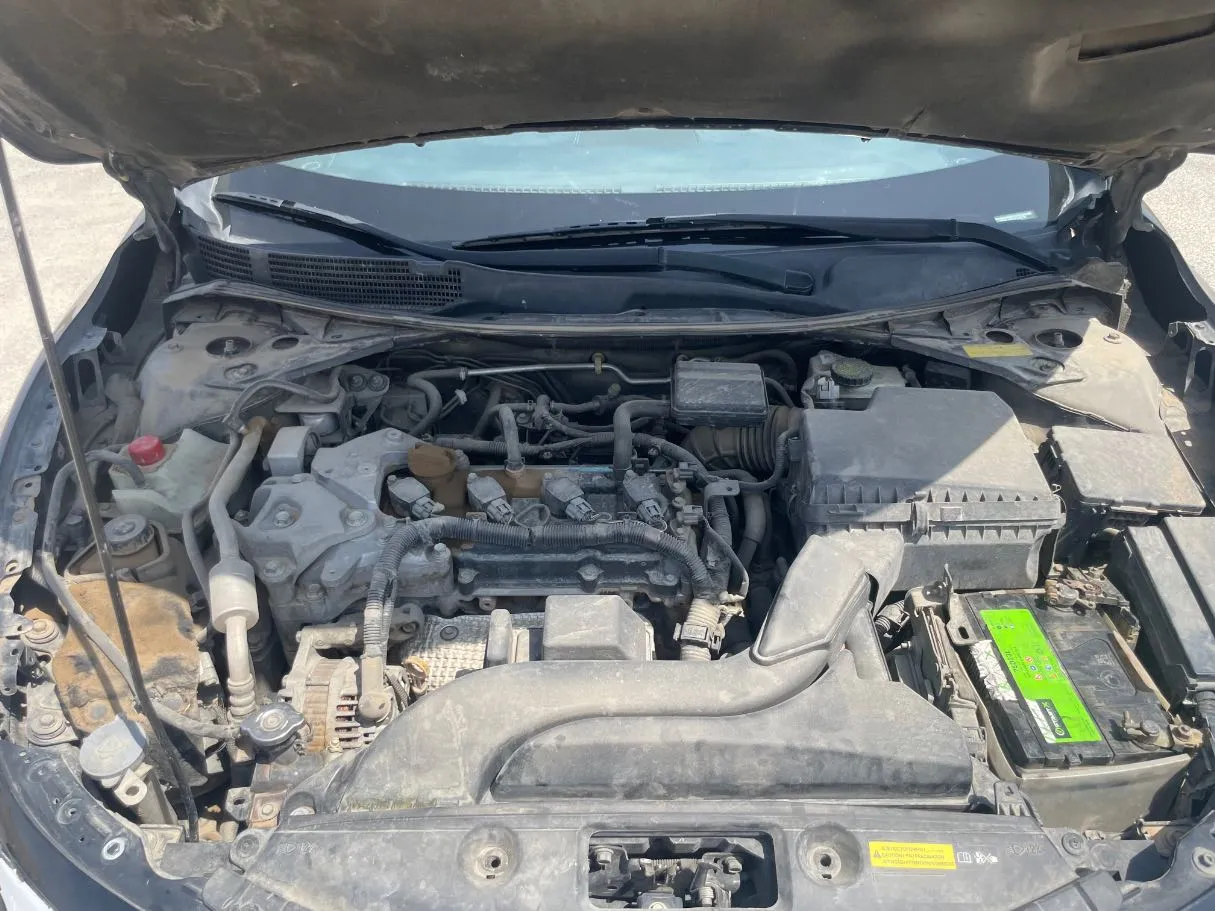 Car image 25