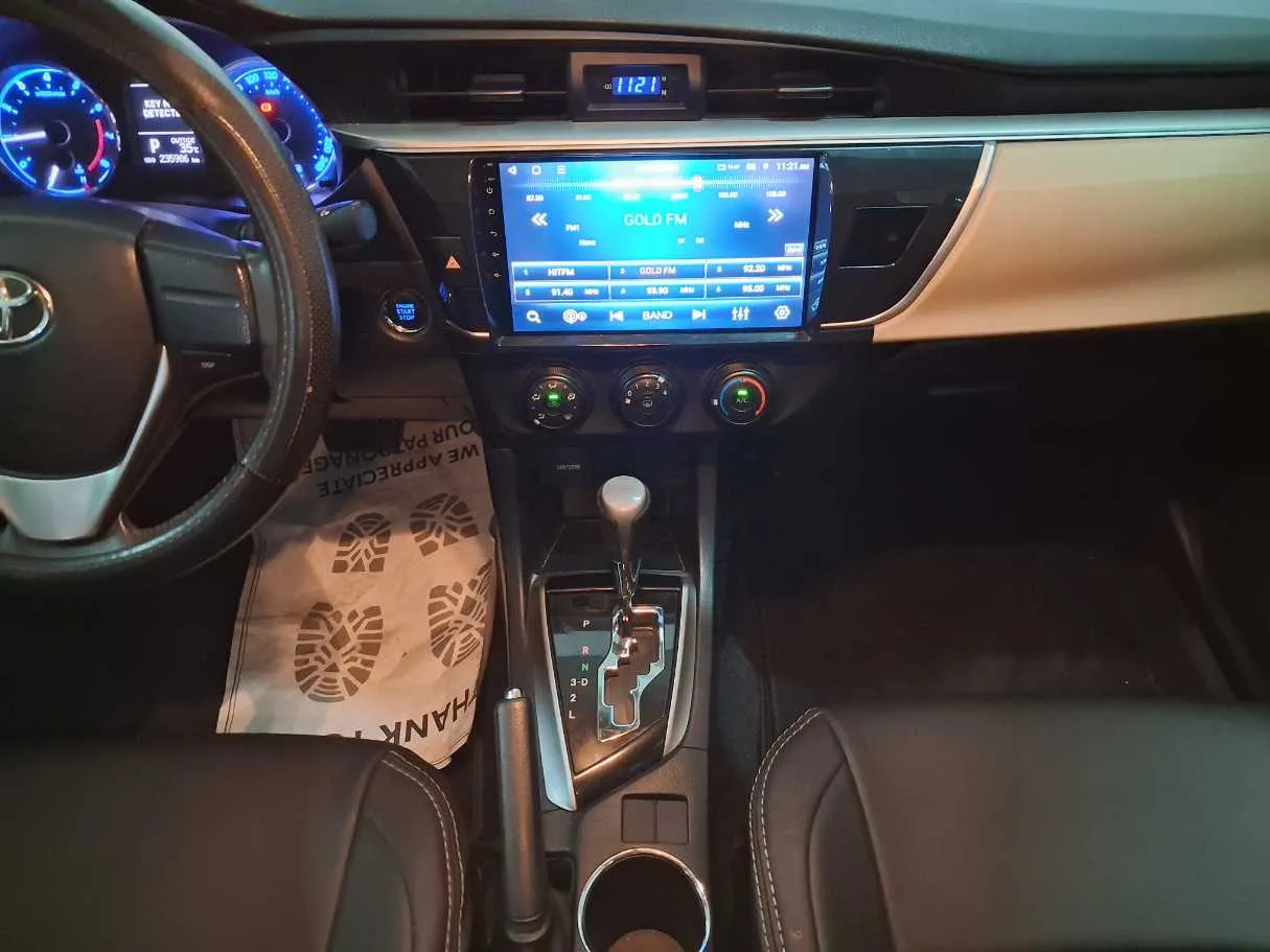 Car image 18