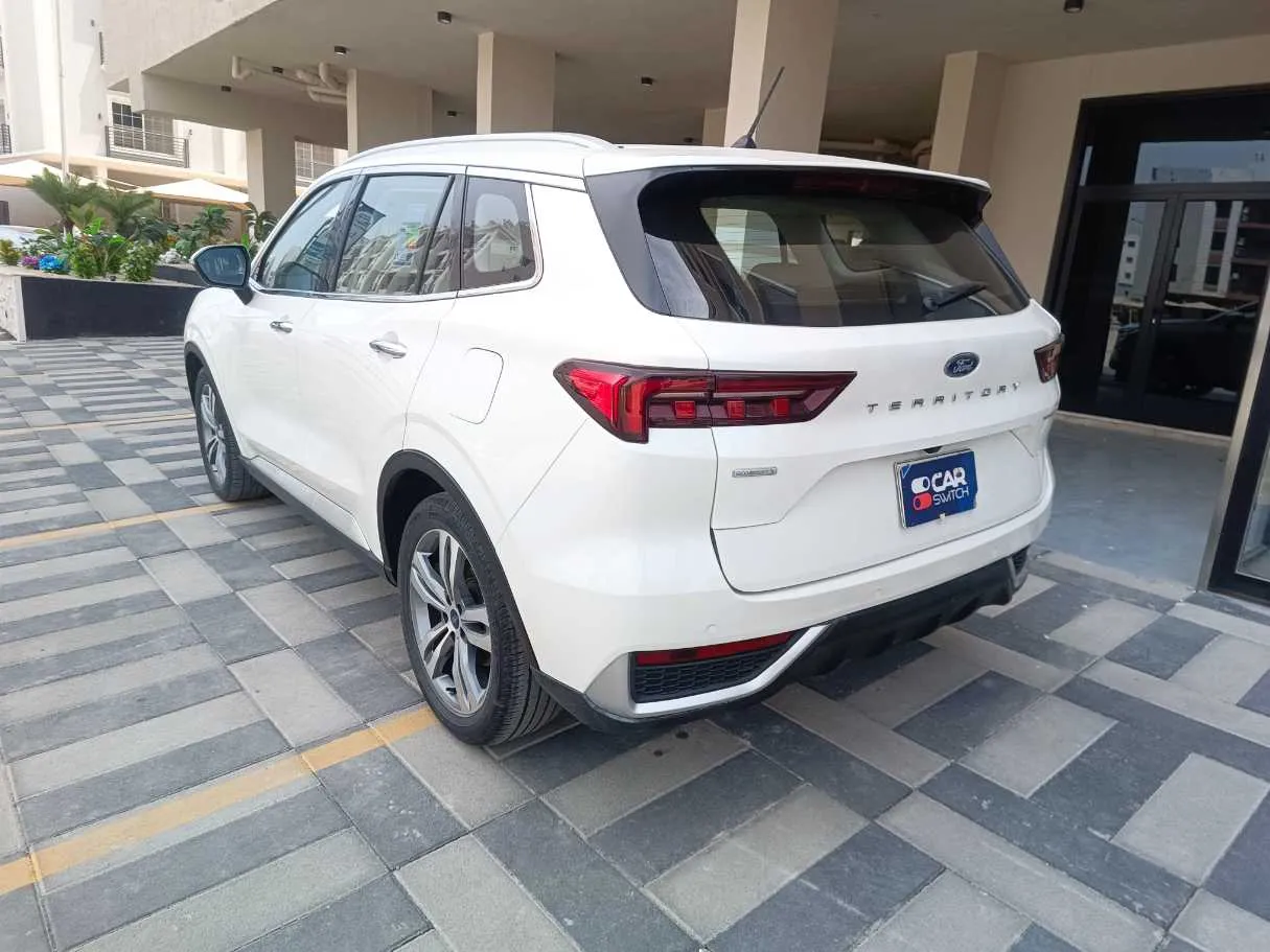 Car image 7