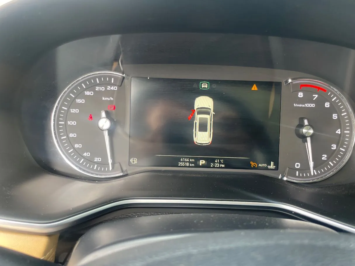 Car image 21