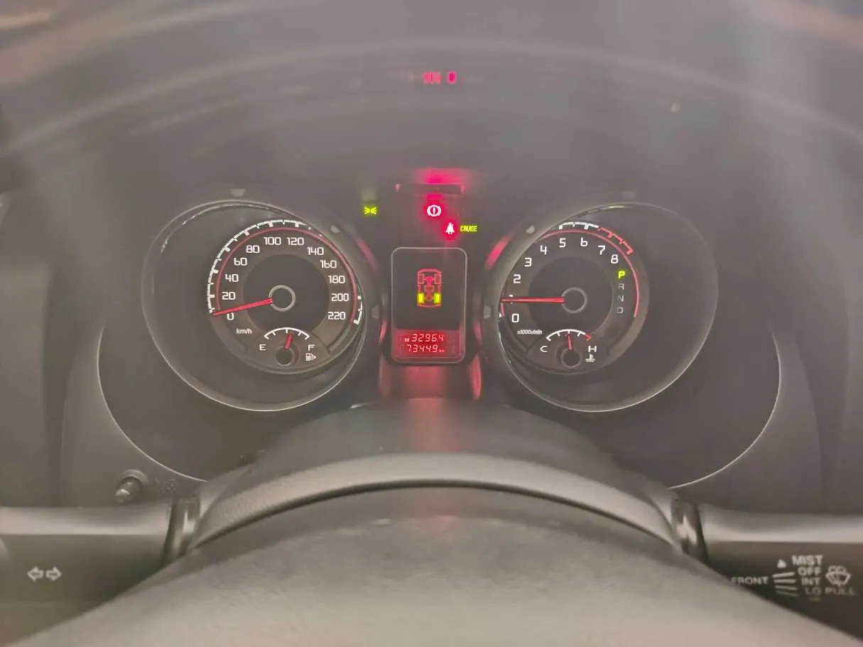 Car image 30