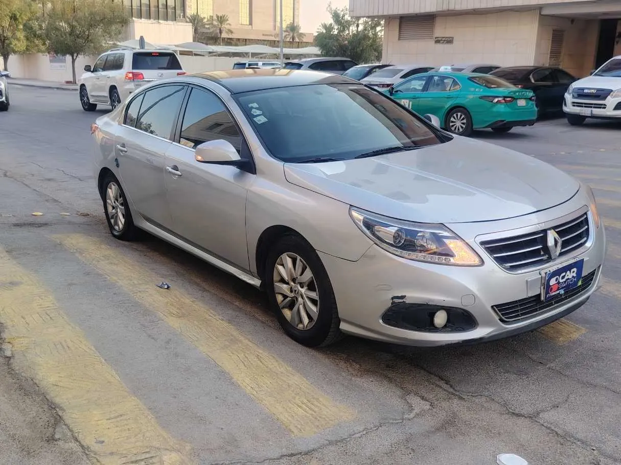 Car image 3
