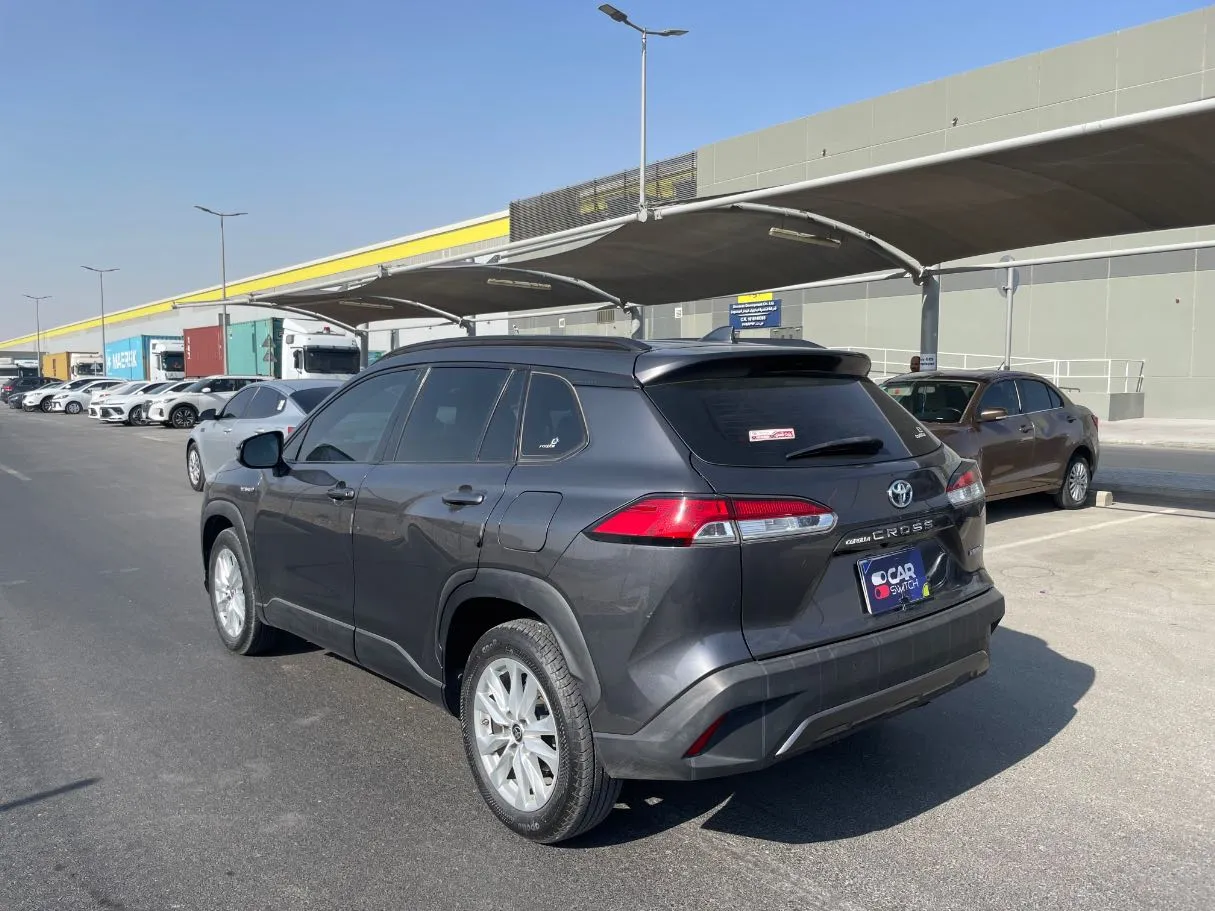 Car image 7