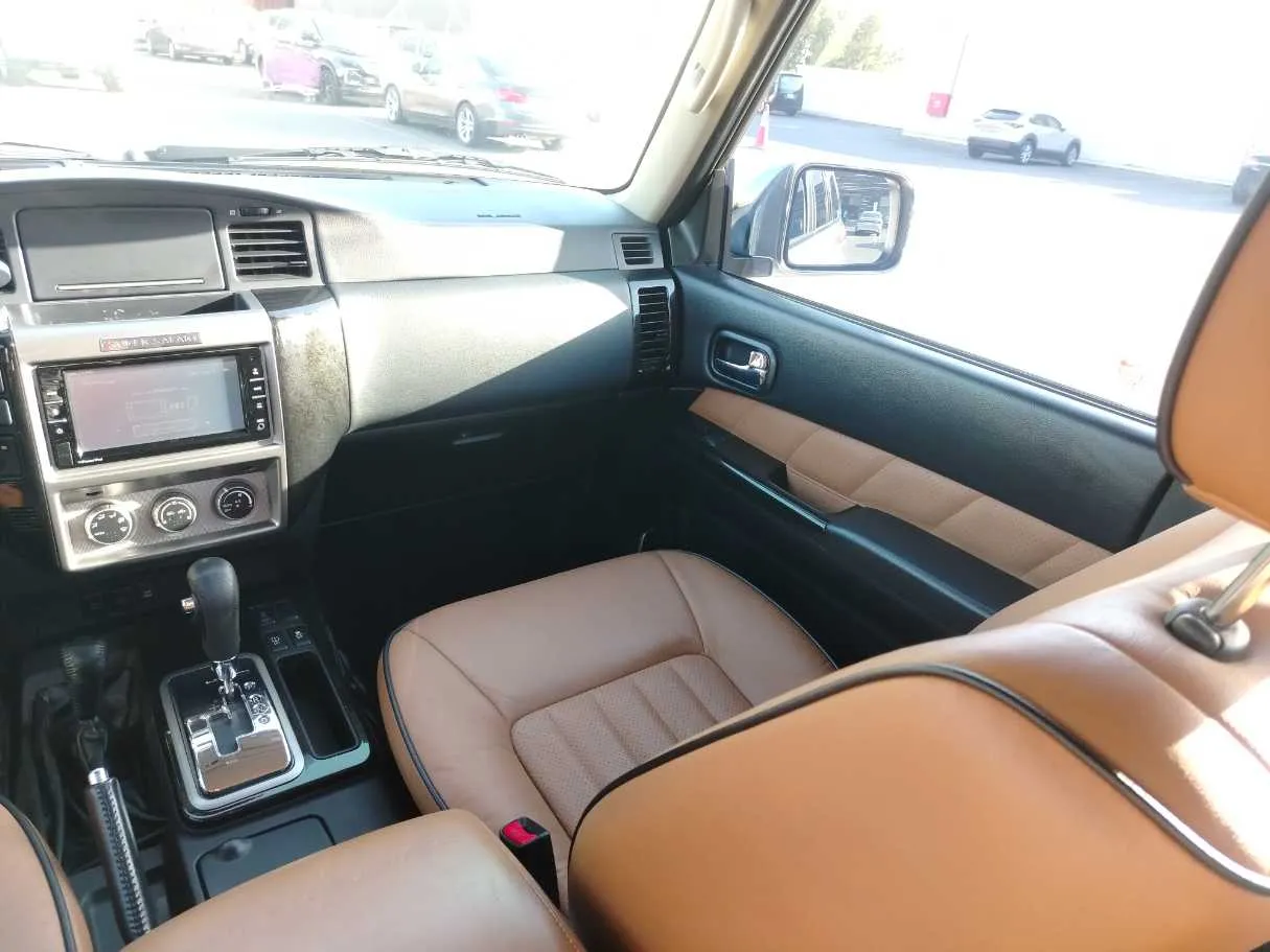 Car image 40