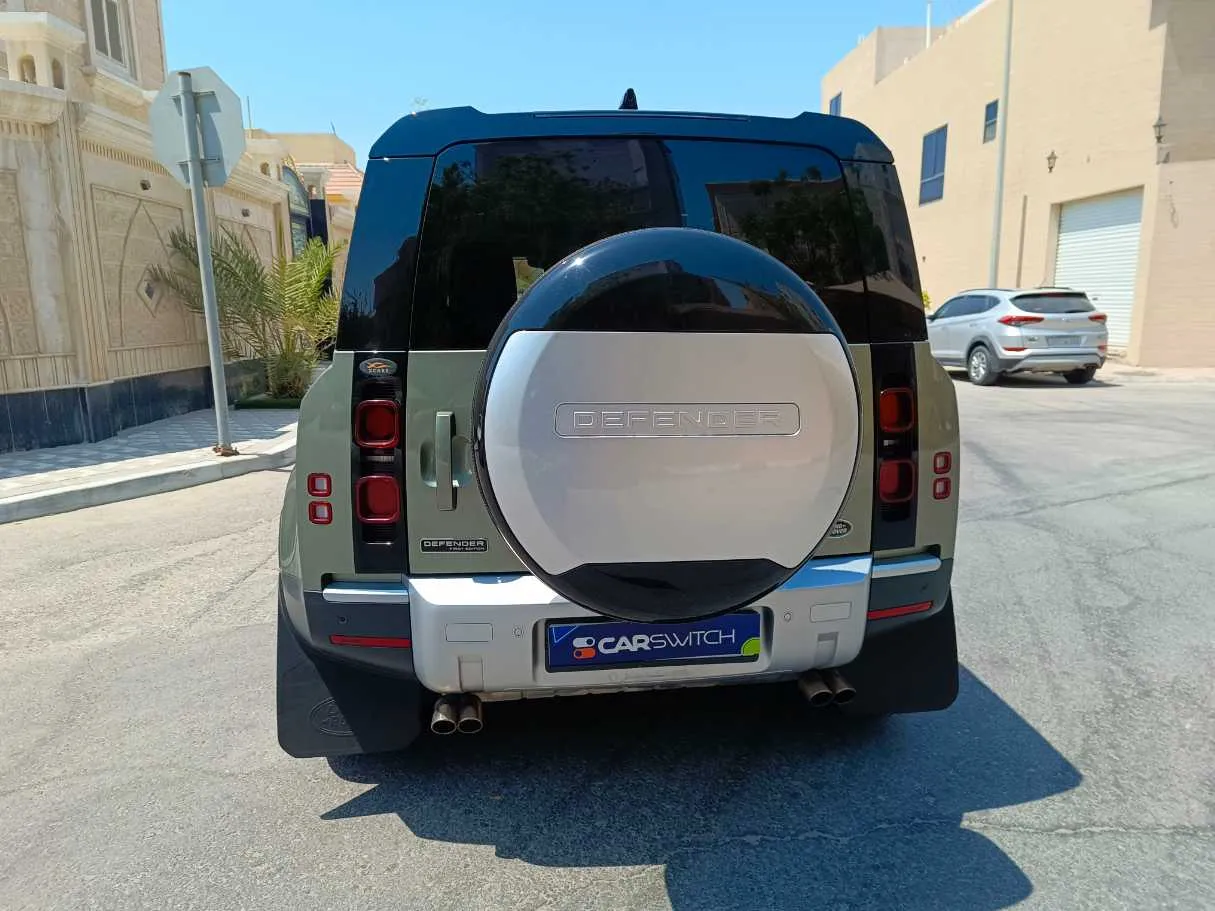 Car image 6