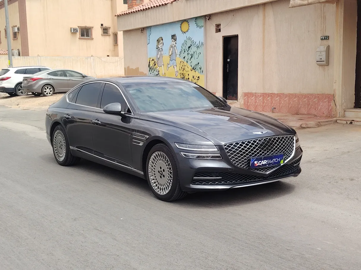 Car image 3