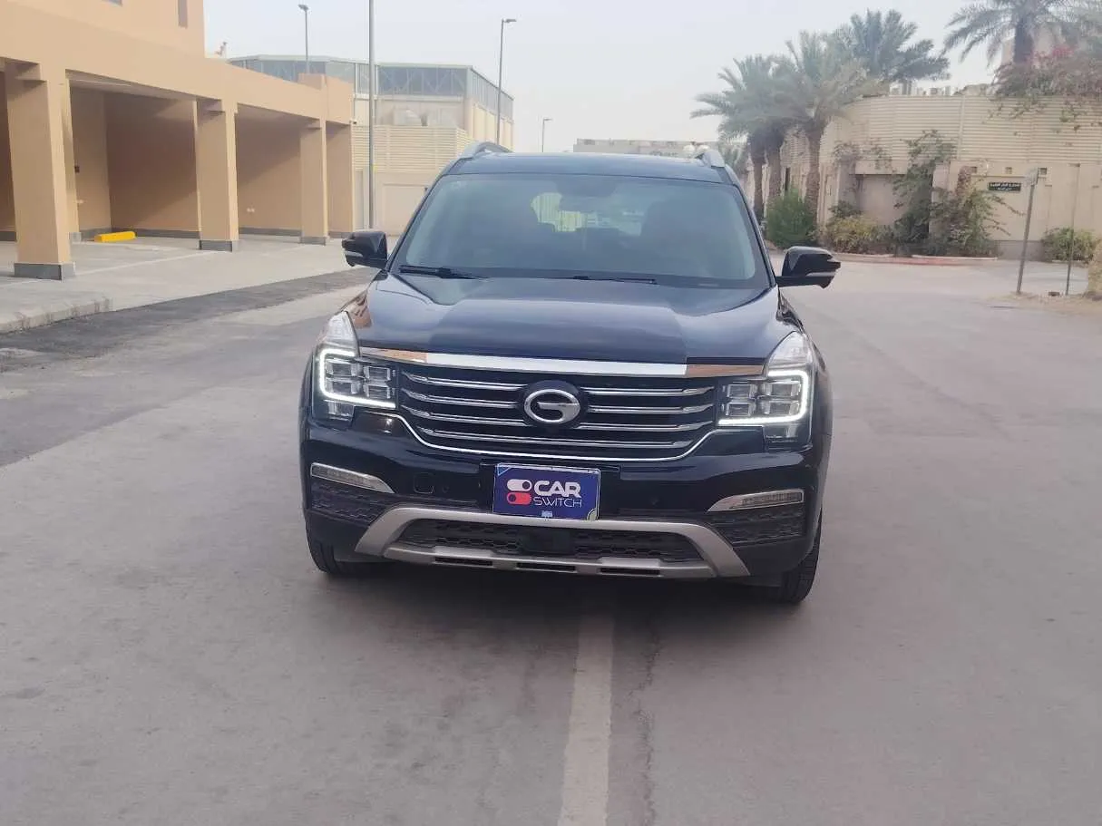 Car image 2