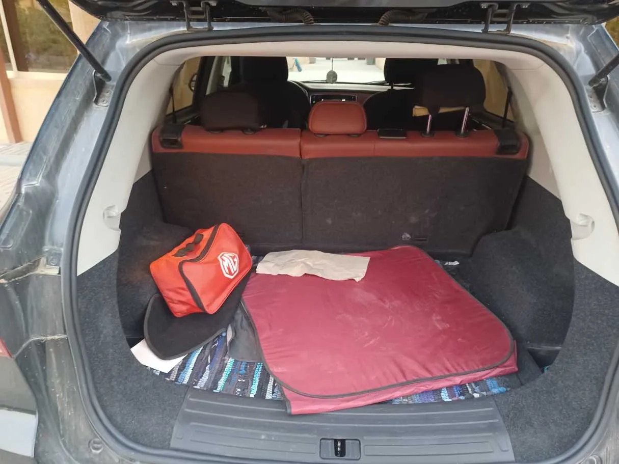 Car image 21