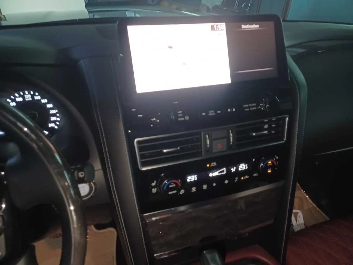Car image 18