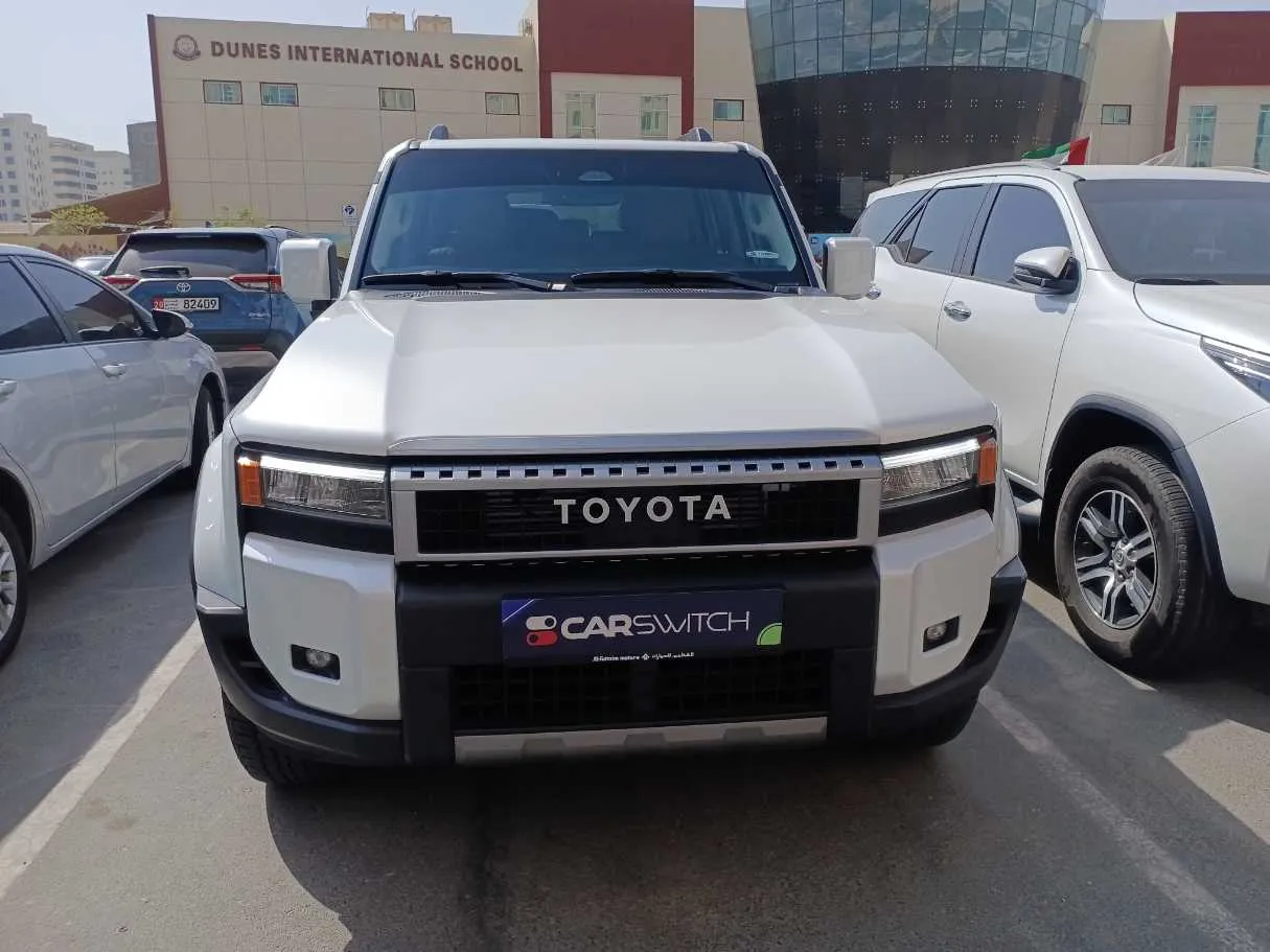 Car image 2