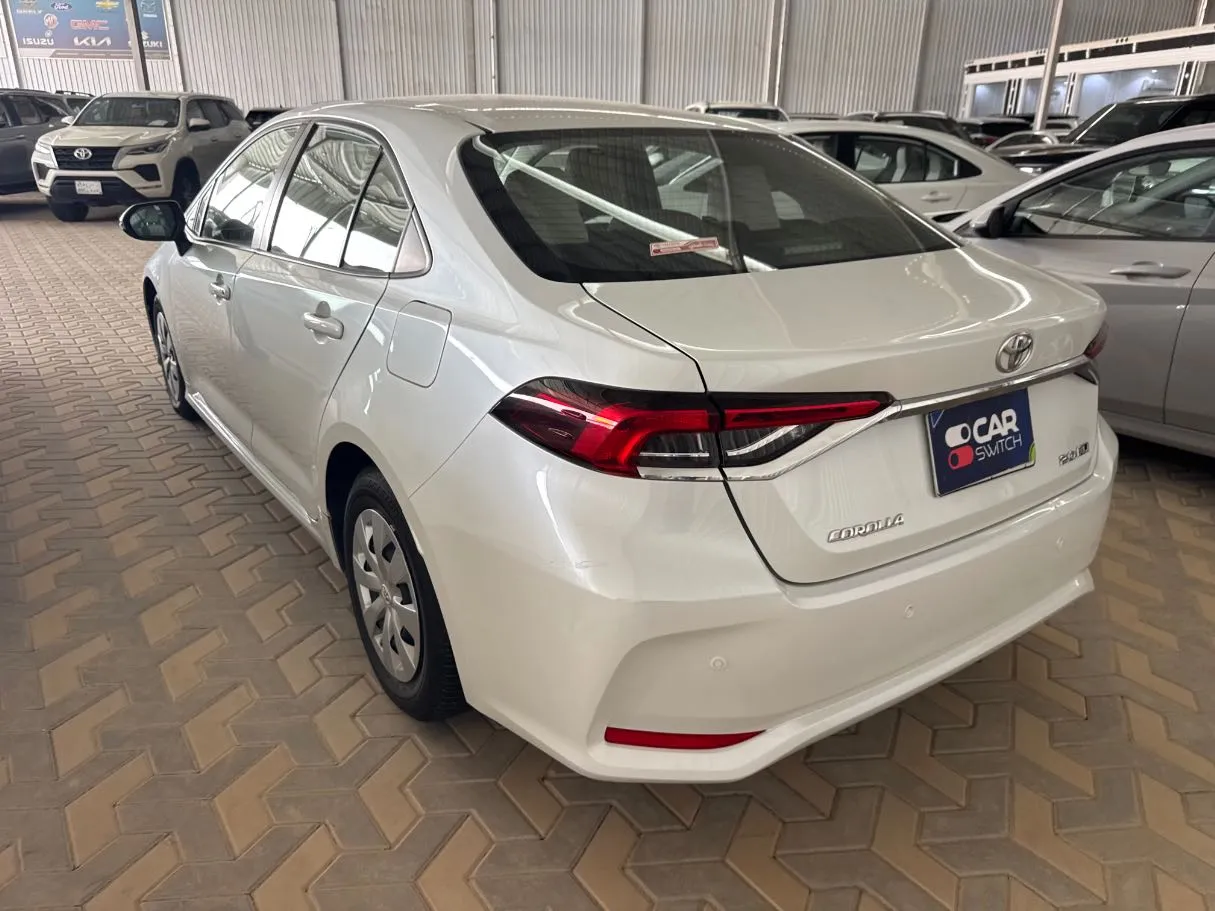 Car image 6