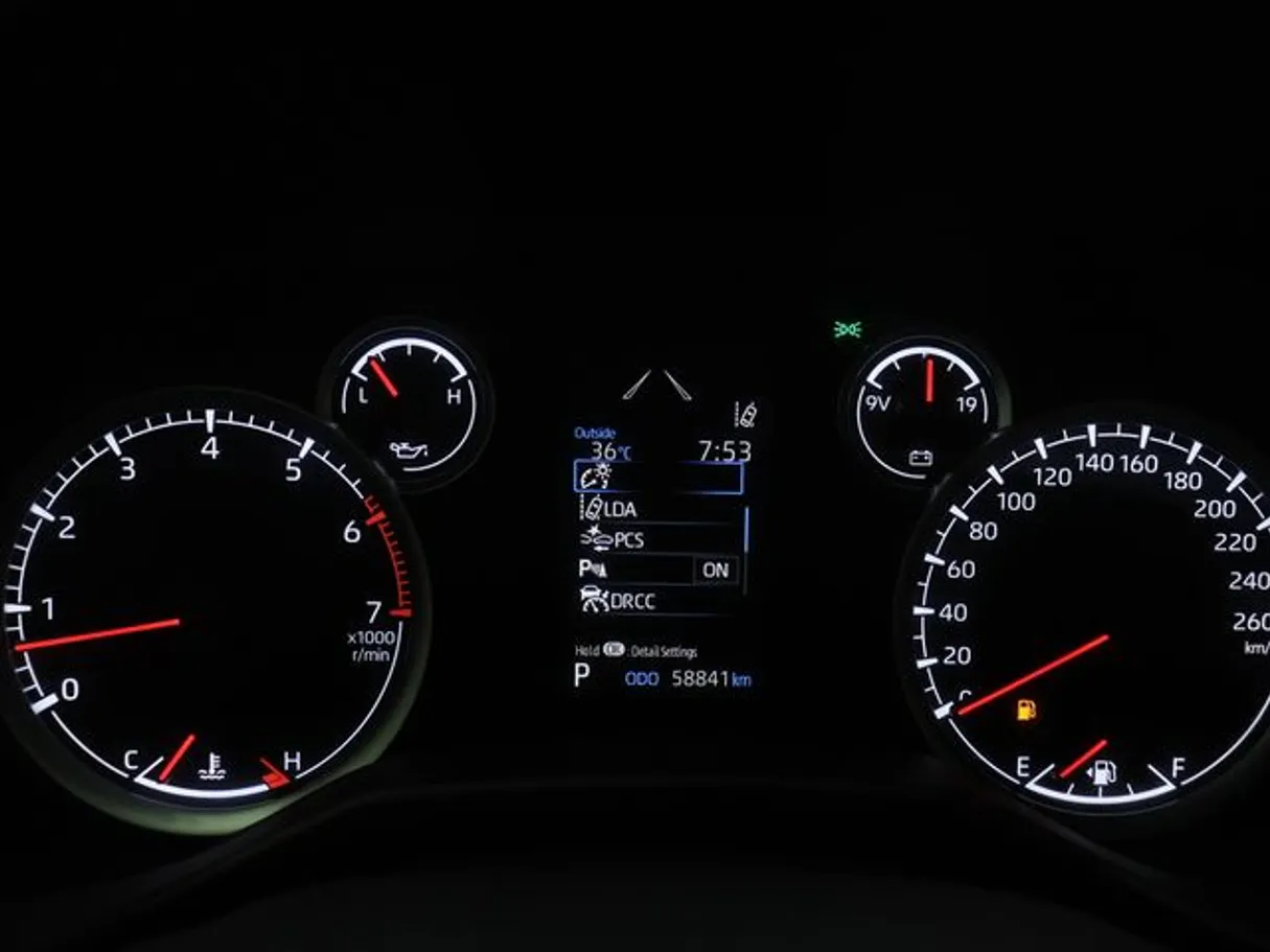 Car image 6