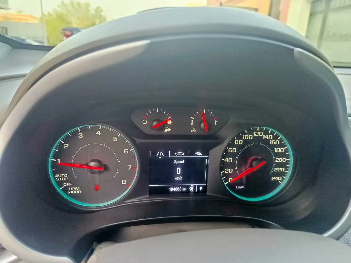 Car image 25