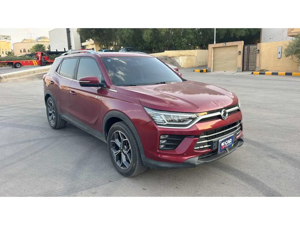Car image 3