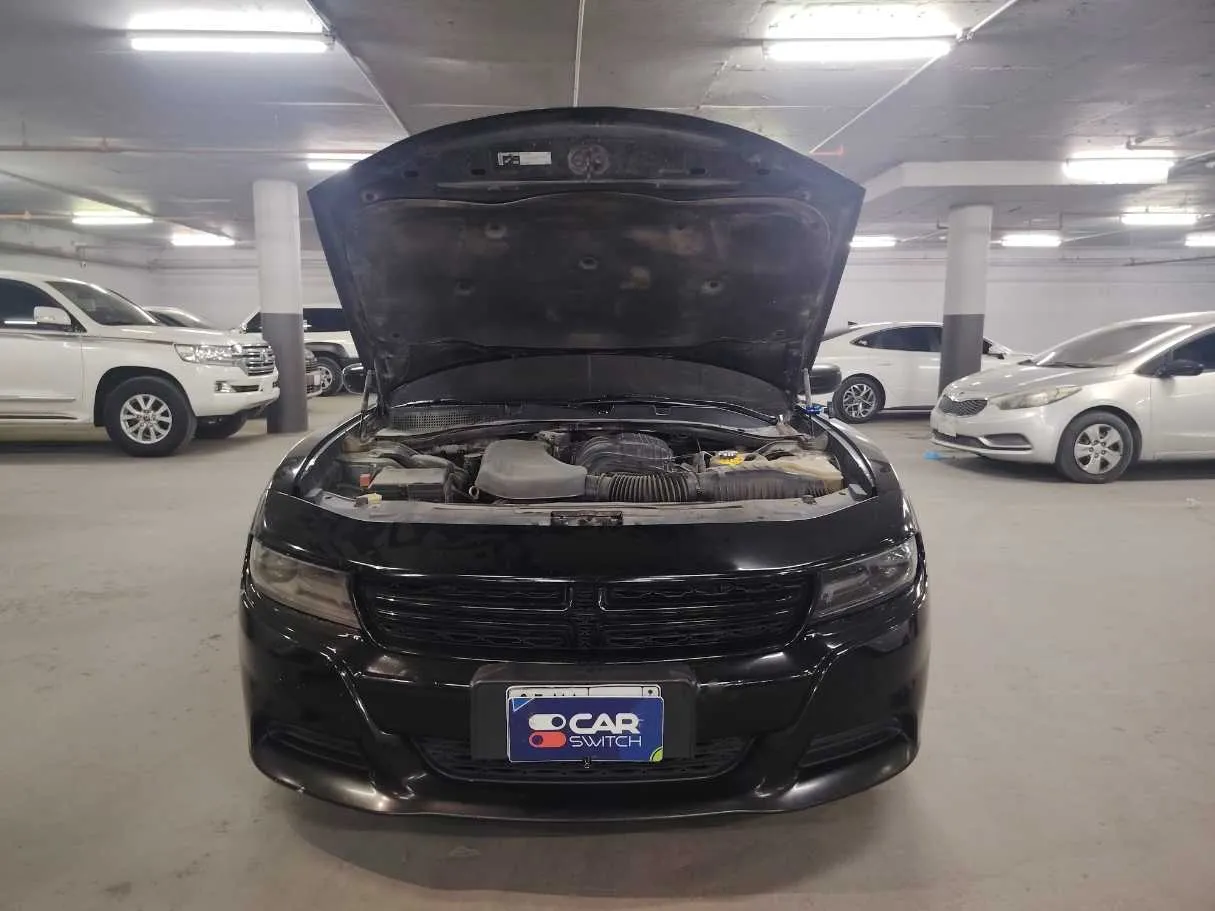 Car image 27