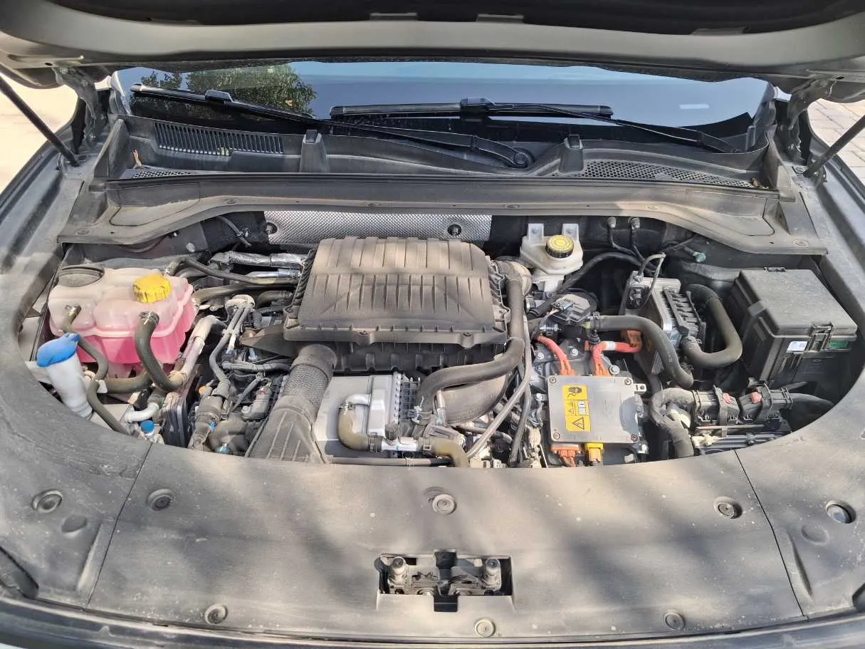 Car image 21
