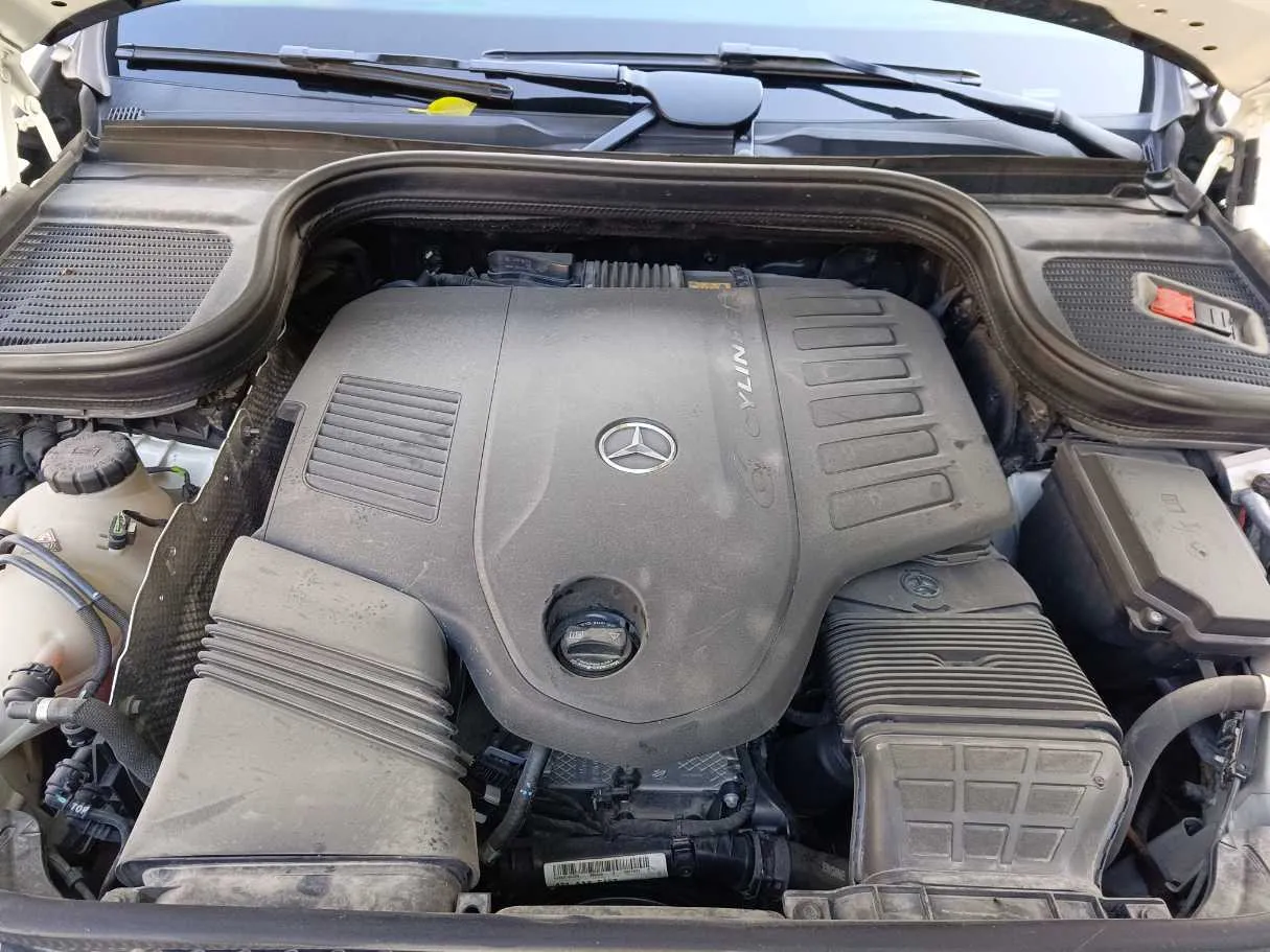 Car image 49