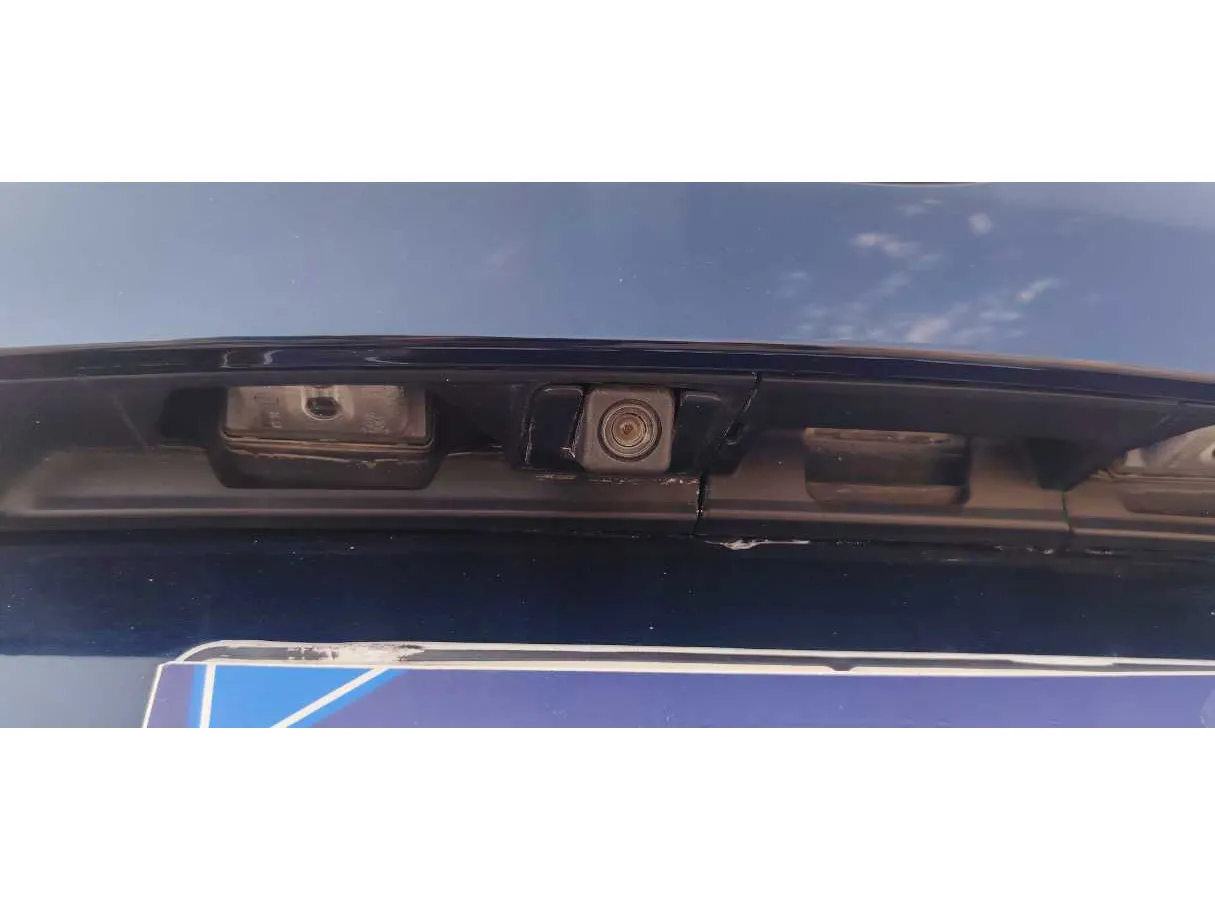 Car image 31