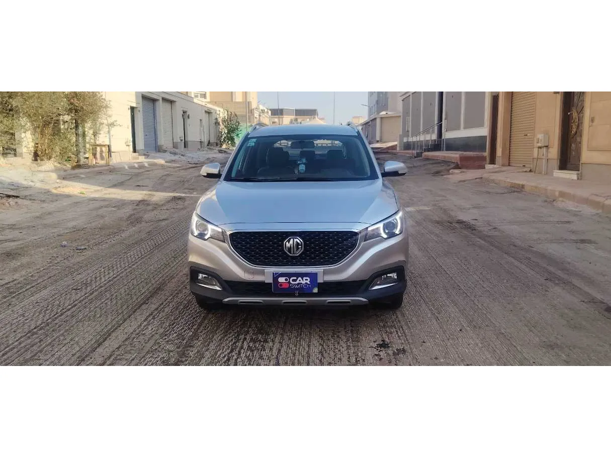 Car image 2
