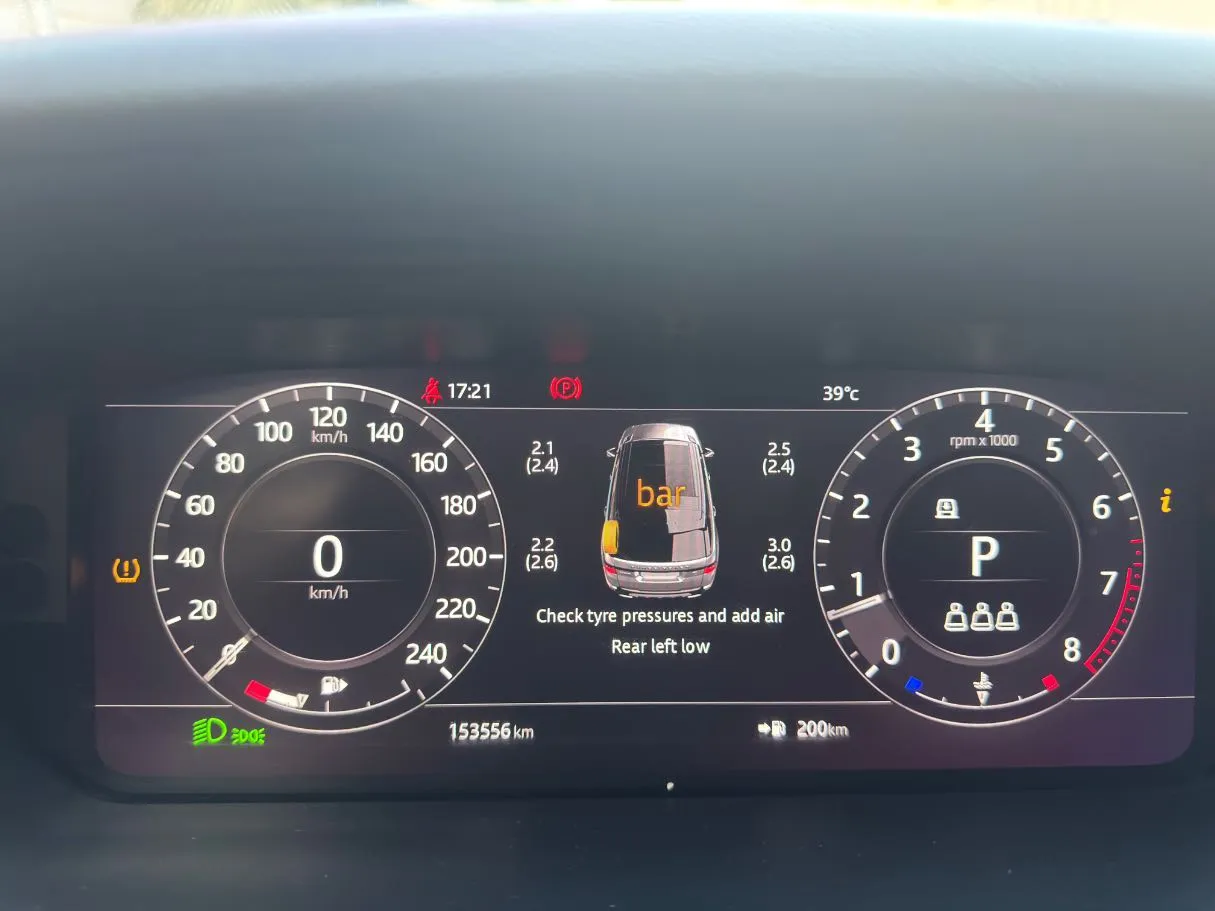 Car image 22