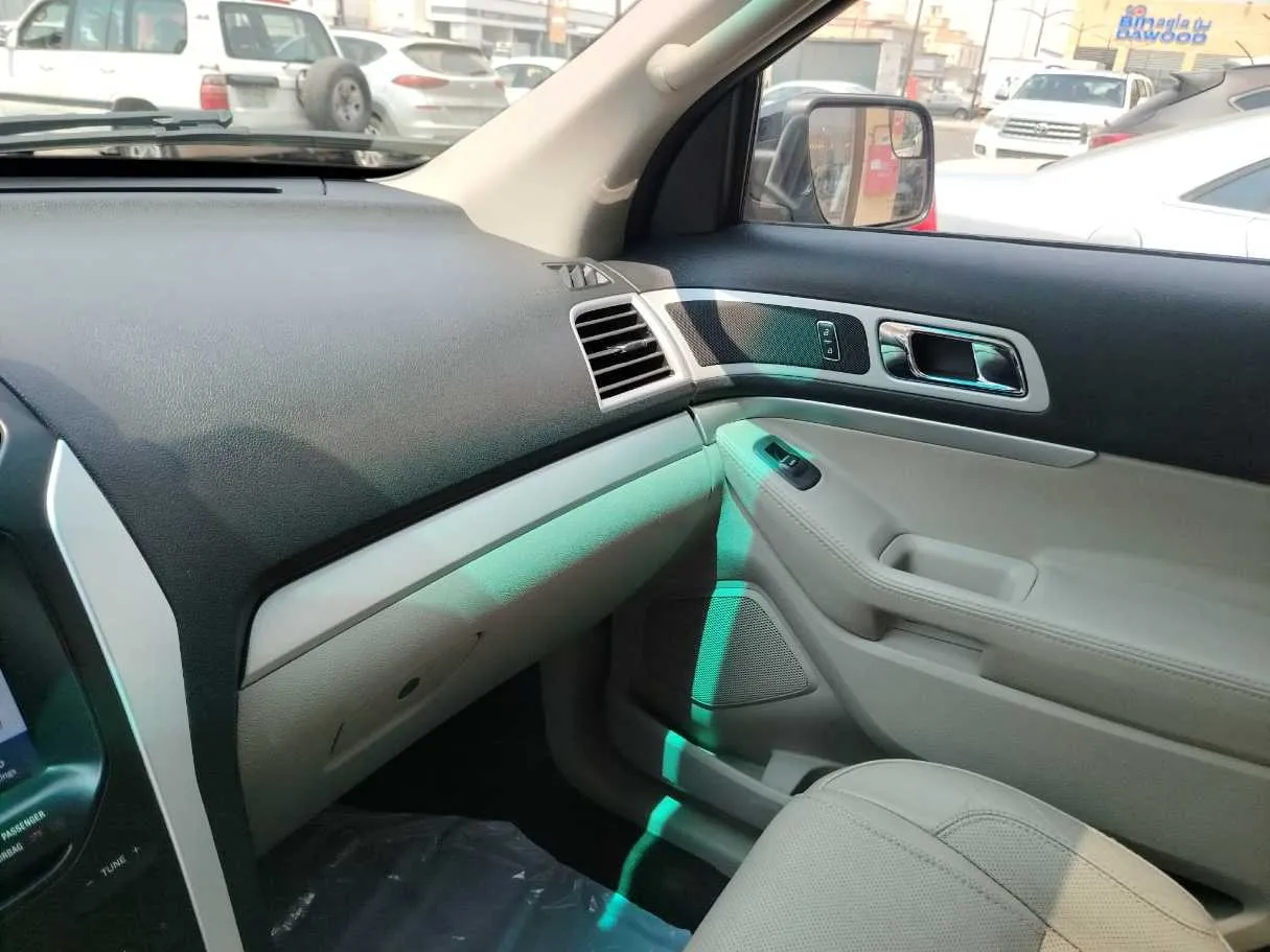 Car image 45
