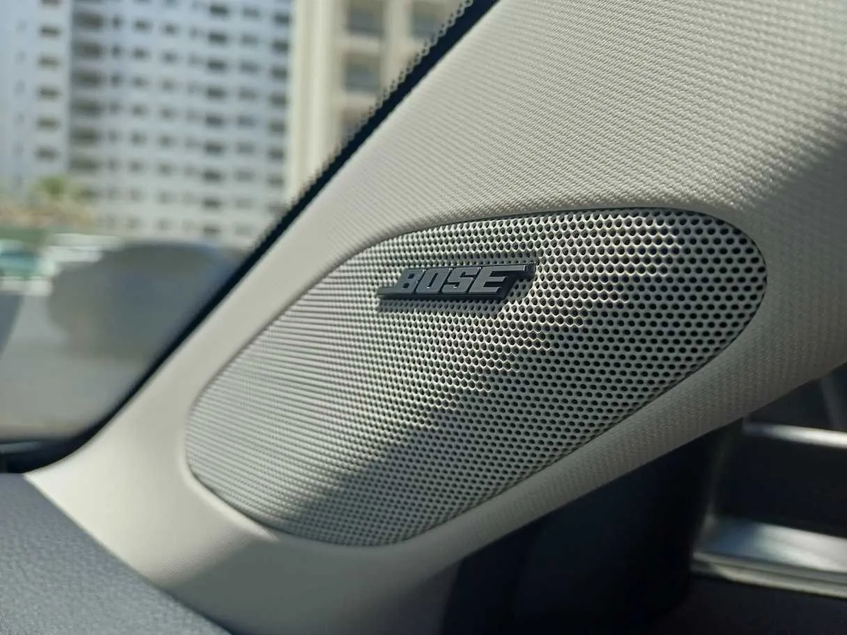 Car image 22