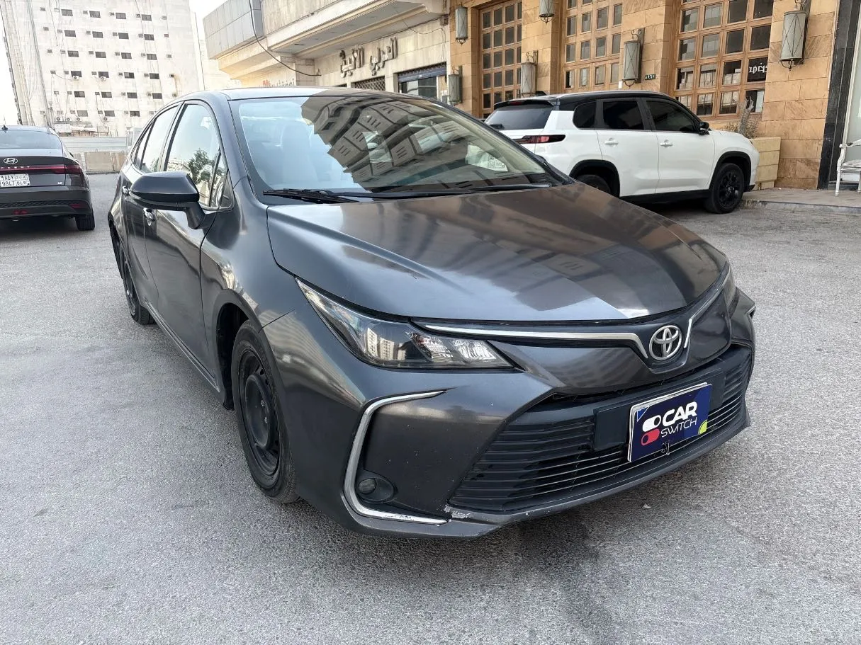 Car image 3