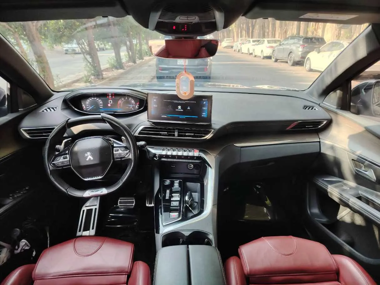 Car image 22