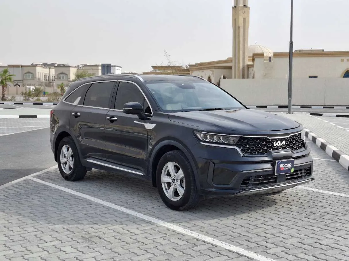 Car image 3
