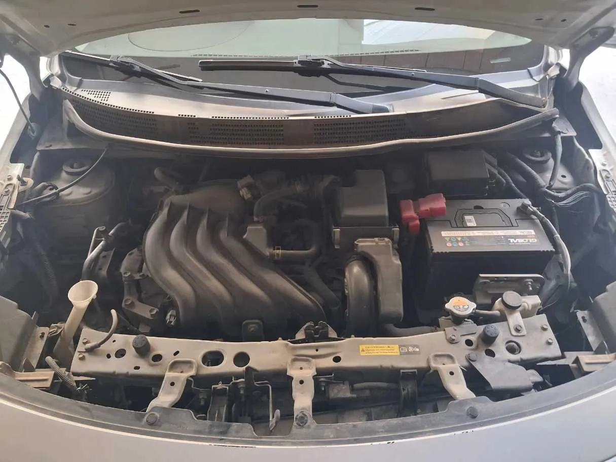 Car image 20
