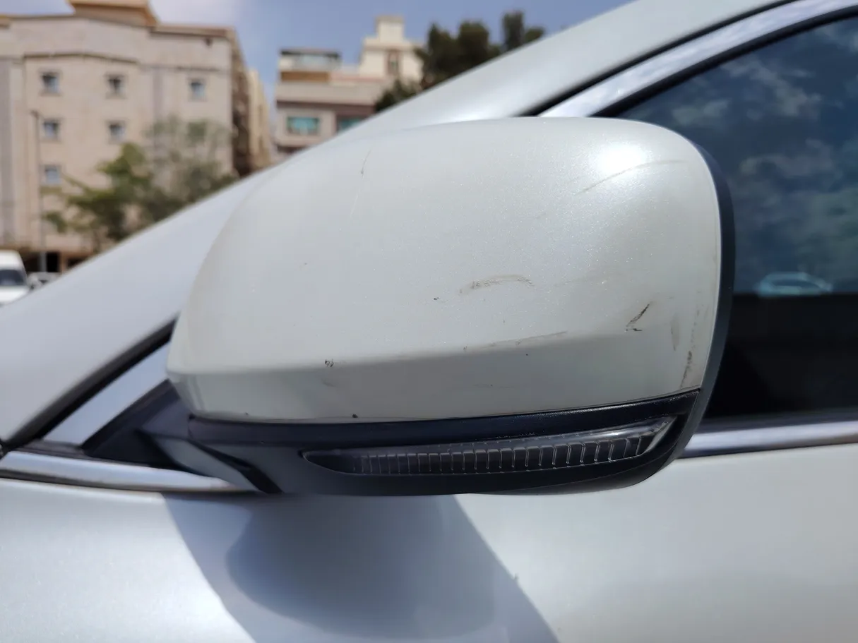Car image 27