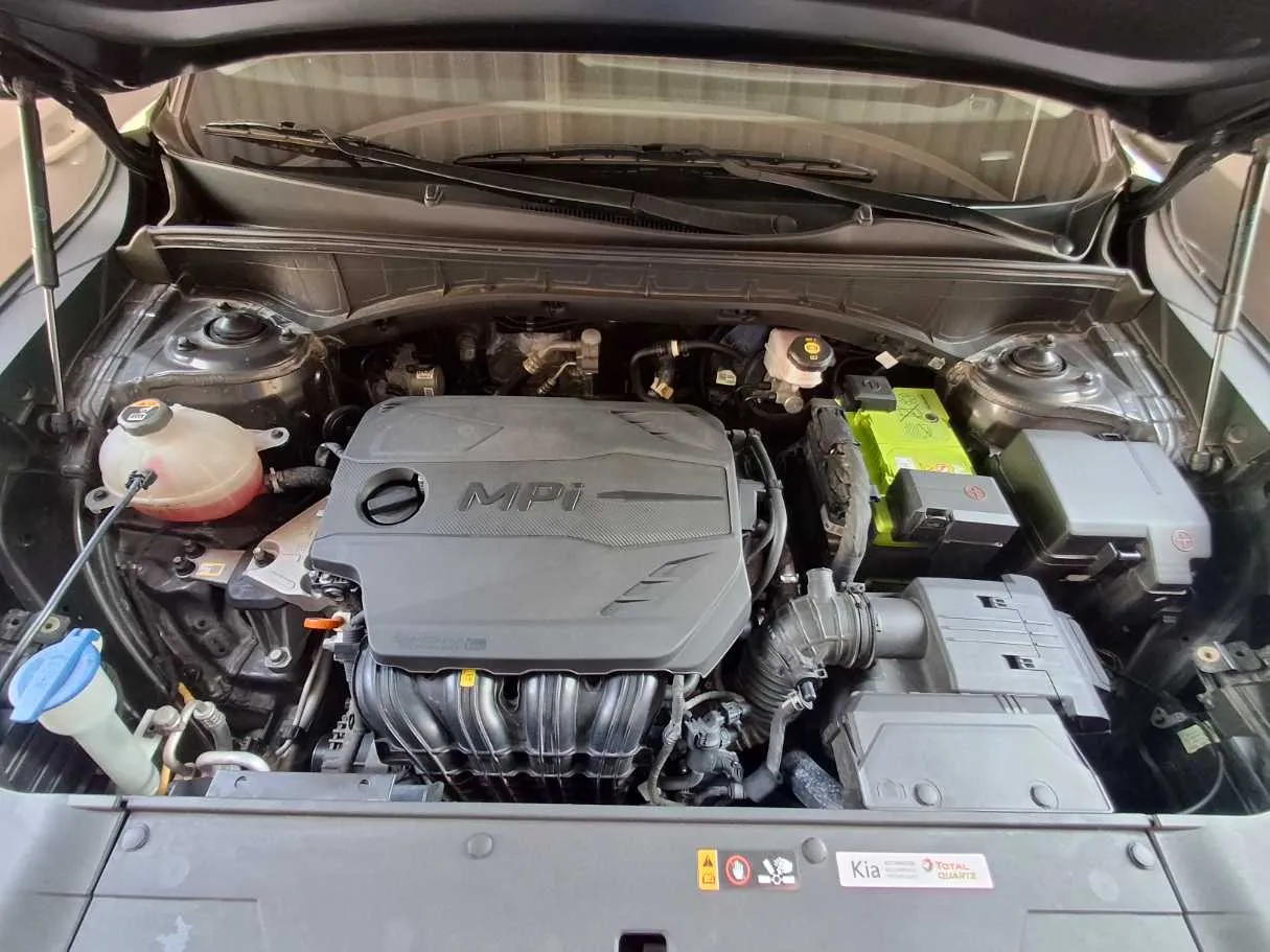 Car image 20