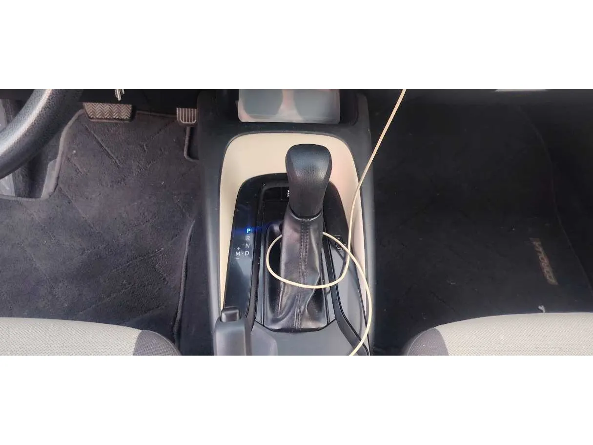 Car image 16