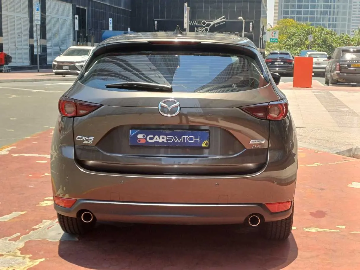 Car image 6