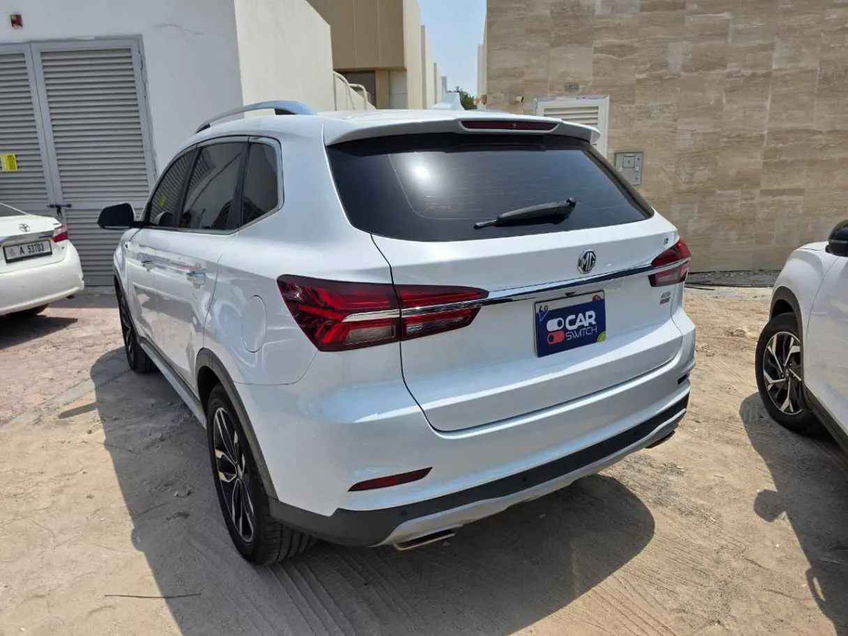Car image 7