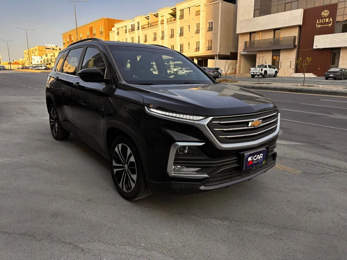 Car image 3