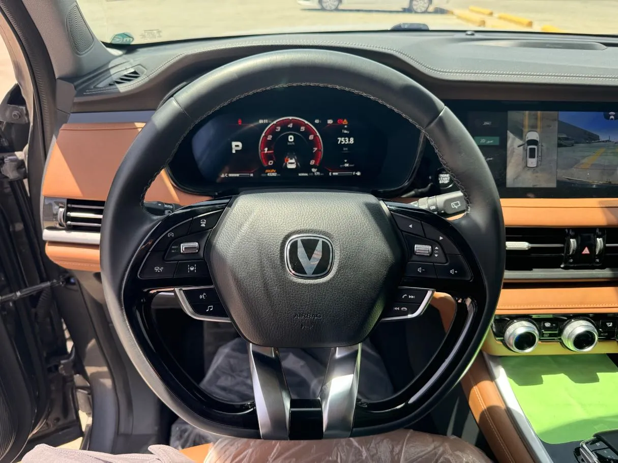 Car image 20