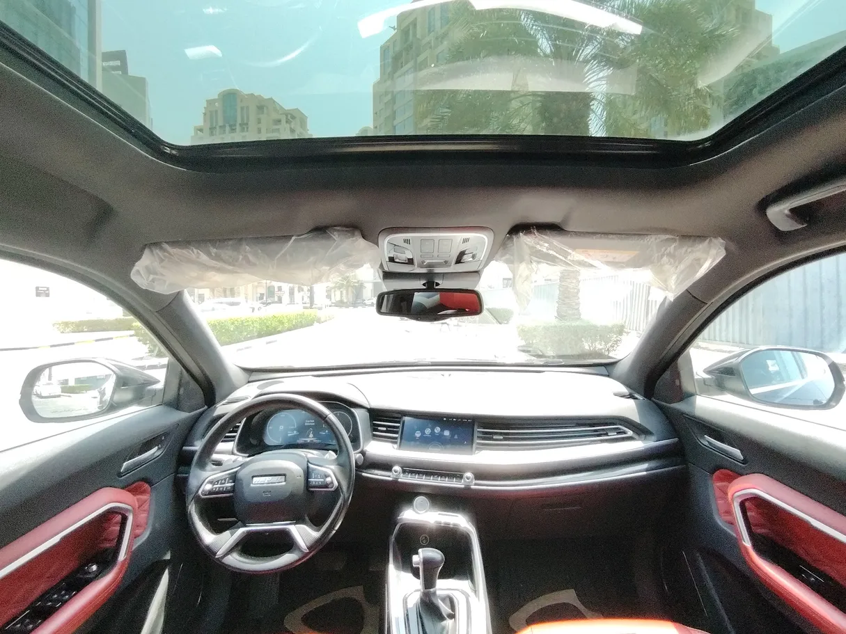 Car image 17