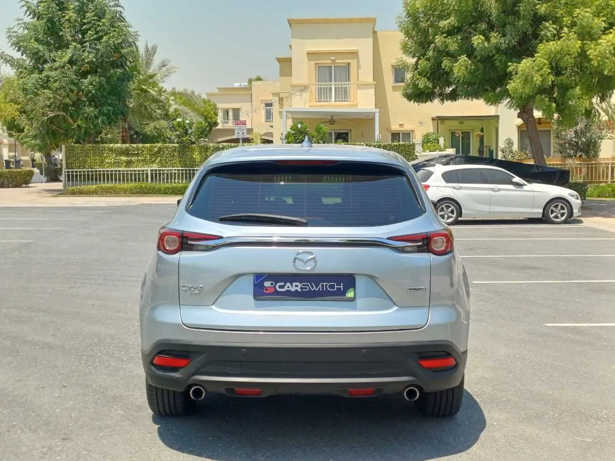 Car image 6