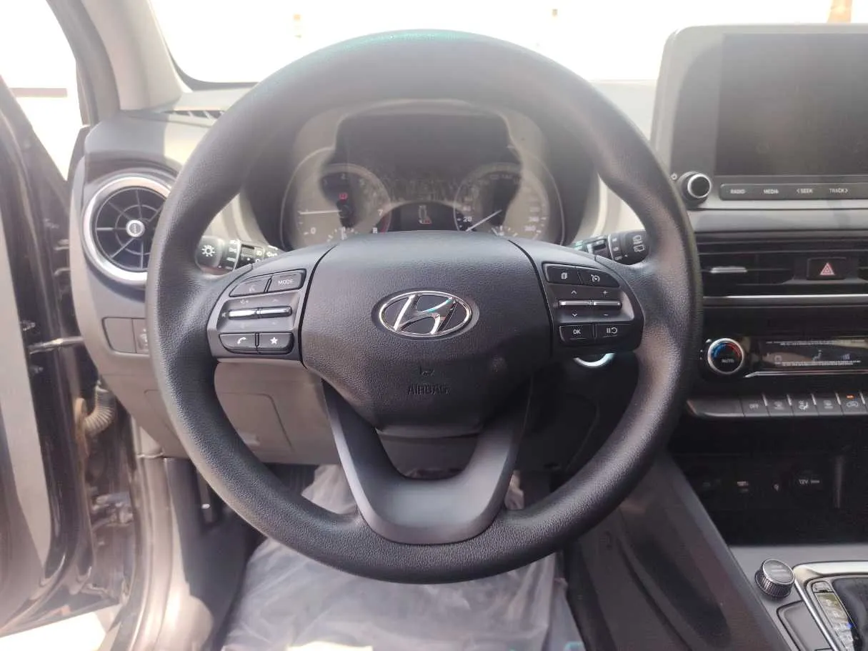 Car image 23