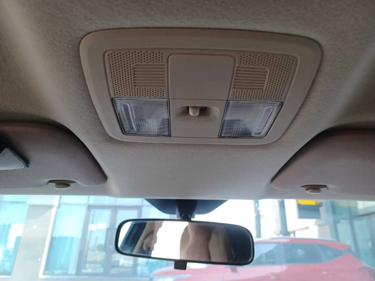 Car image 22