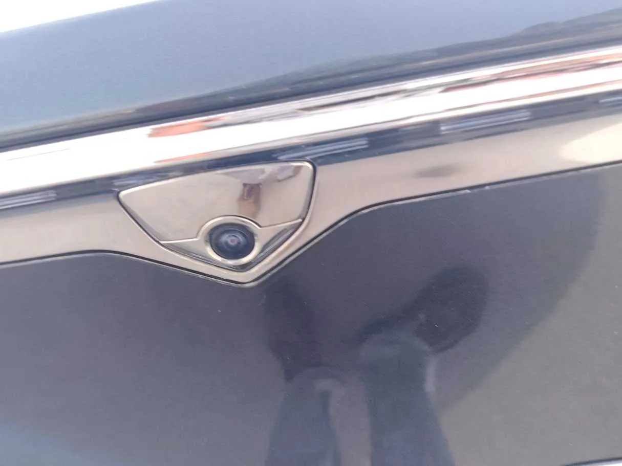 Car image 39