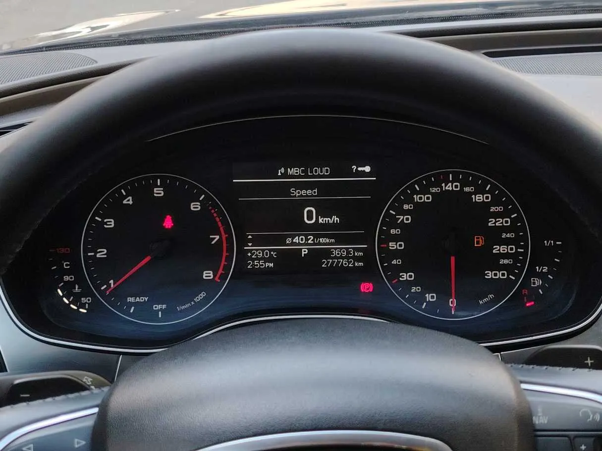 Car image 23
