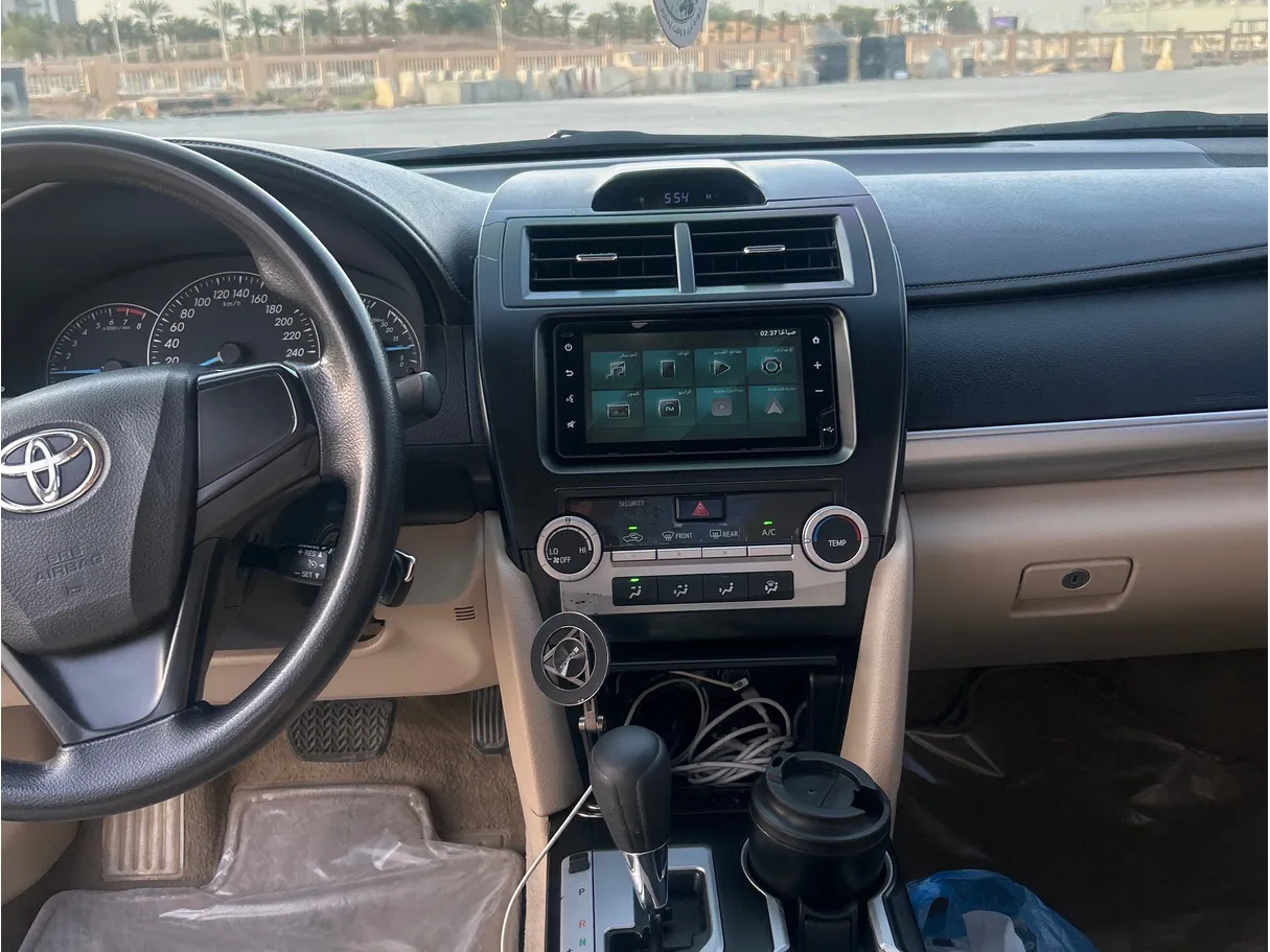 Car image 7
