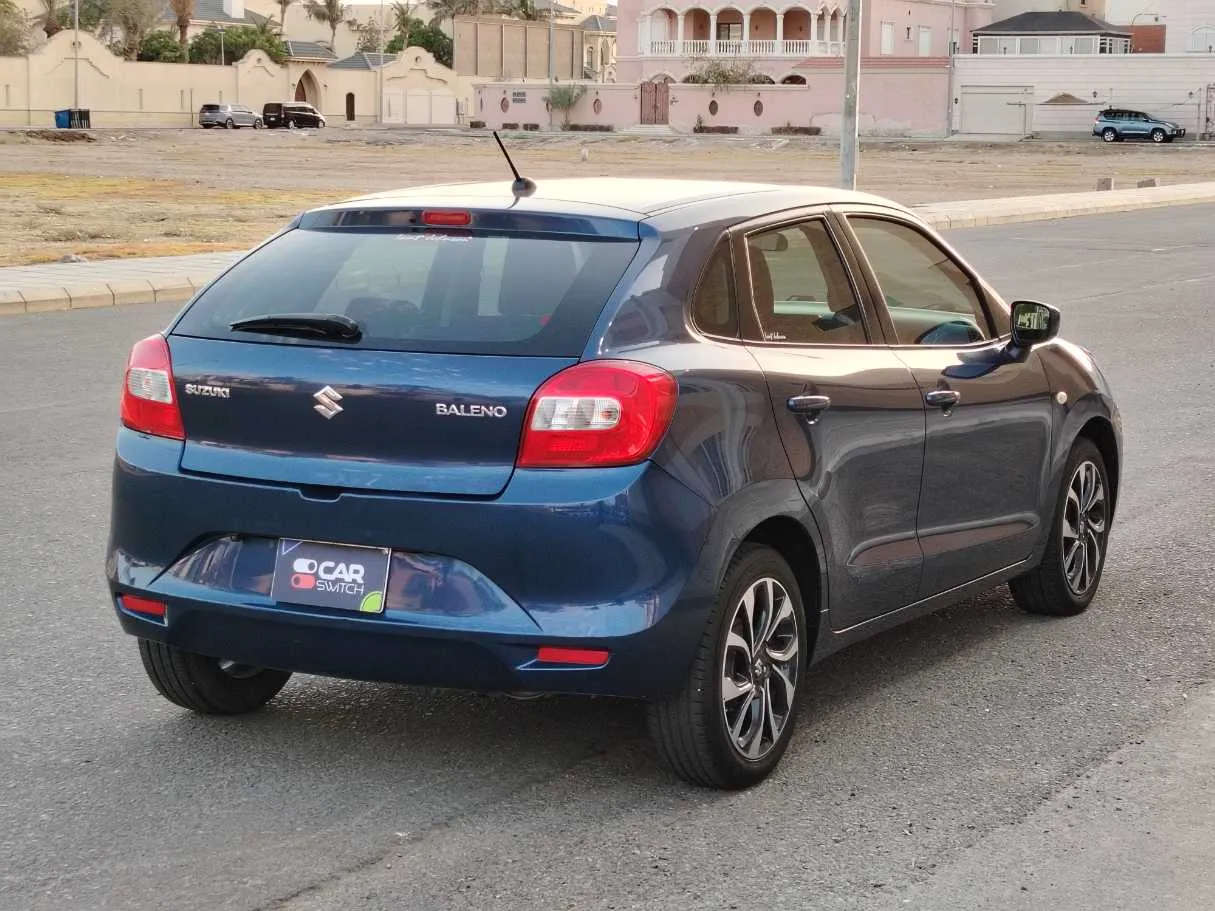 Car image 5