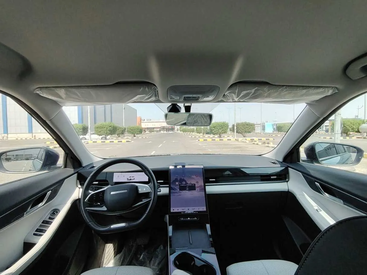 Car image 17
