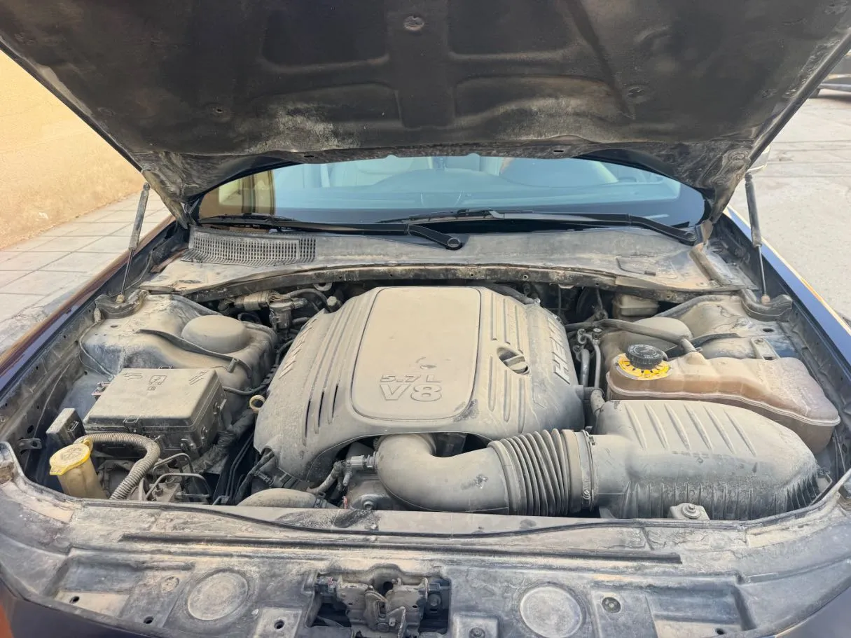 Car image 20